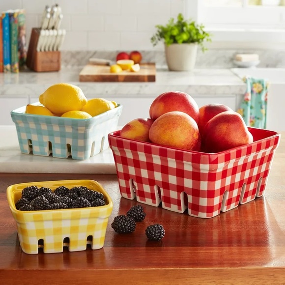 The Pioneer Woman Other - 🌺♥️ New The Pioneer Woman Gingham 3-Piece Ceramic Fruit Basket Set